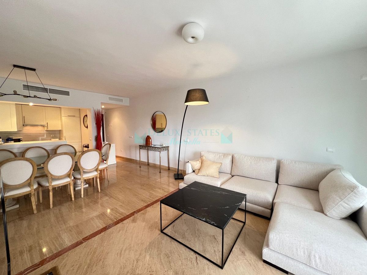 Apartment for sale in Rio Real, Marbella East