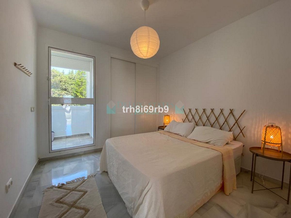 Penthouse for rent in El Paraiso, Estepona