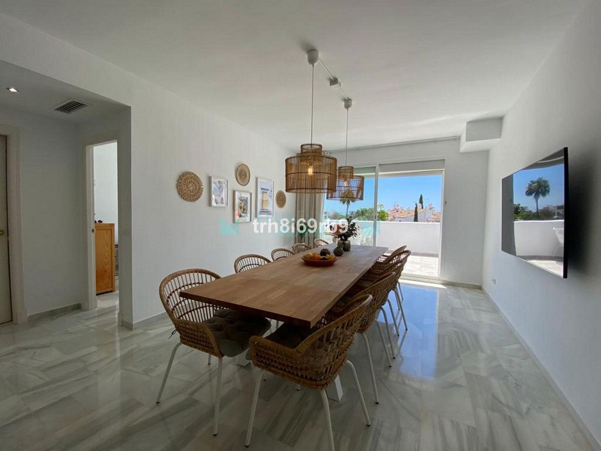 Penthouse for rent in El Paraiso, Estepona