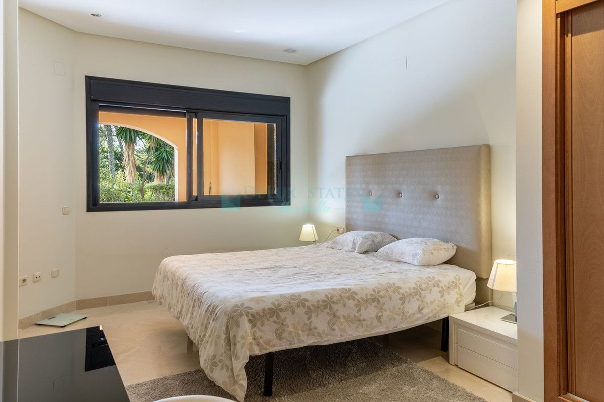 Ground Floor Apartment for sale in Marbella - Puerto Banus