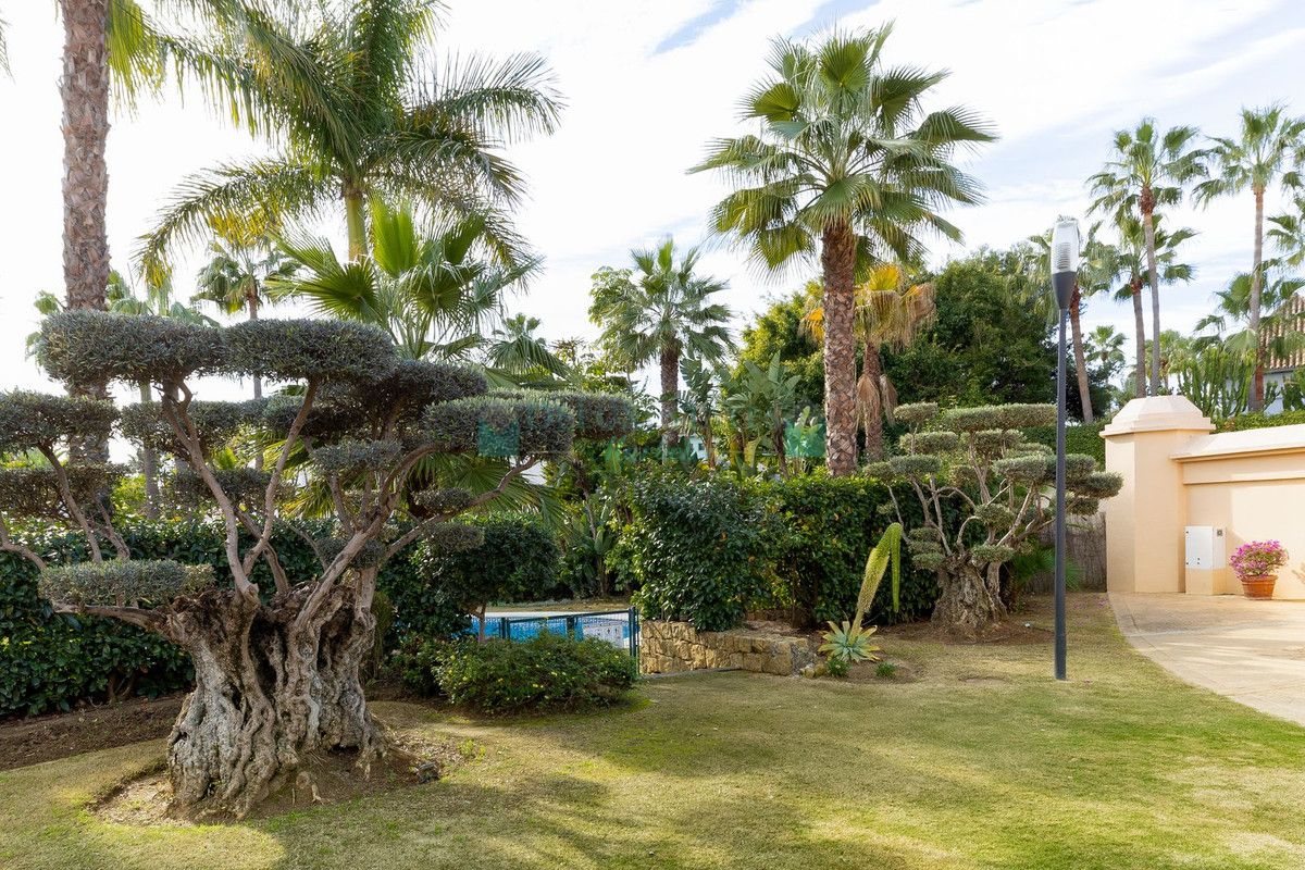 Ground Floor Apartment for sale in Marbella - Puerto Banus