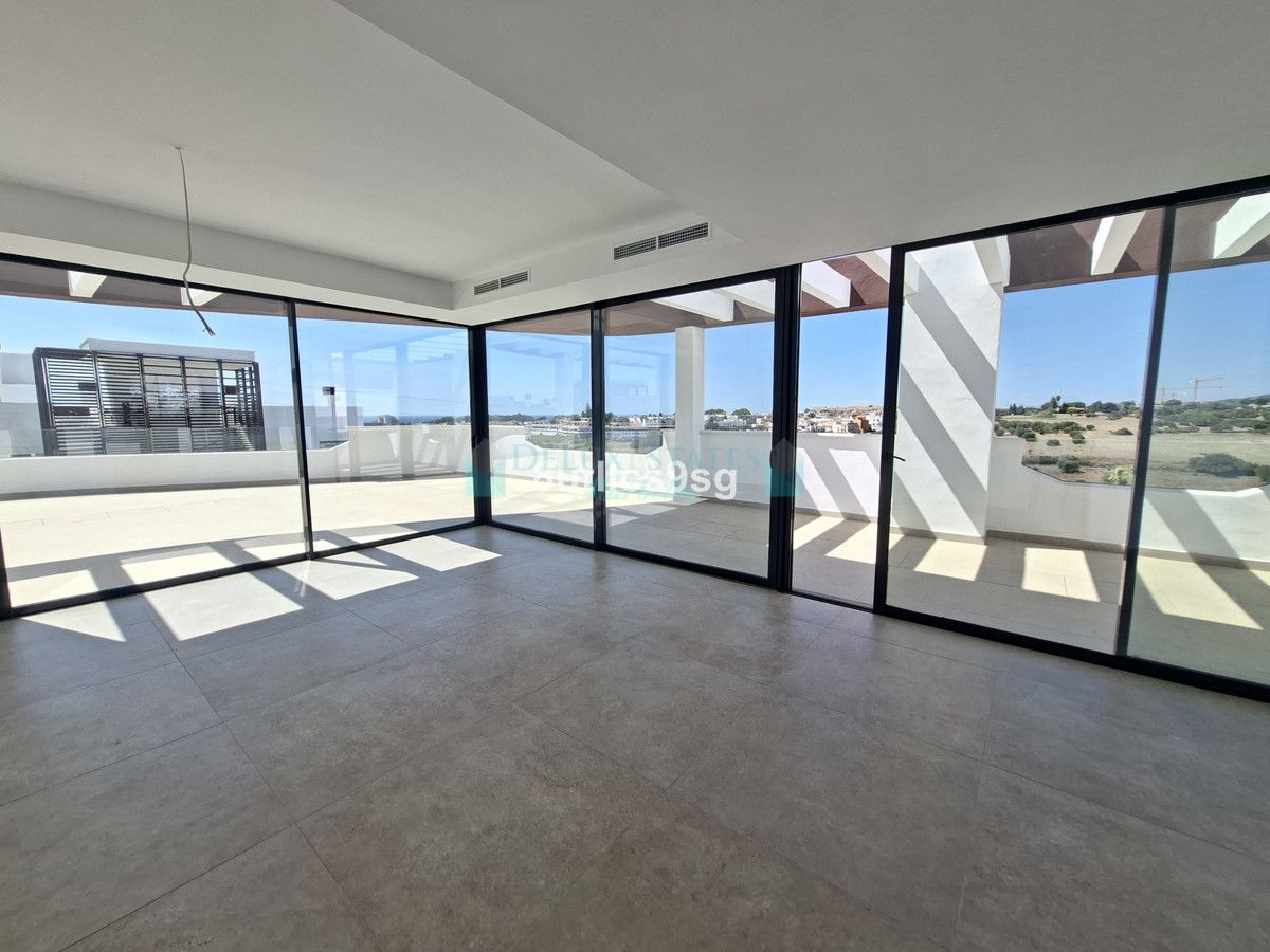 Penthouse for sale in Estepona