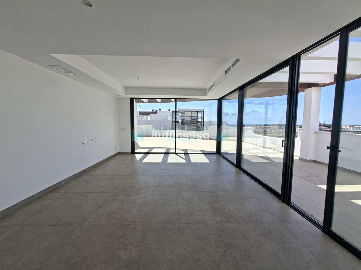 Penthouse for sale in Estepona