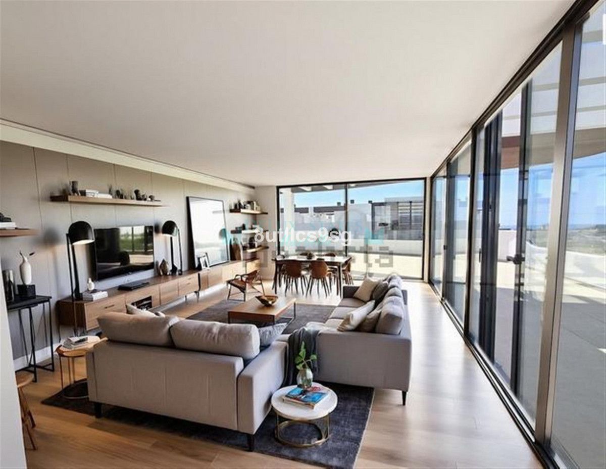 Penthouse for sale in Estepona