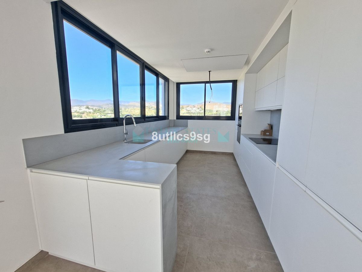 Penthouse for sale in Estepona