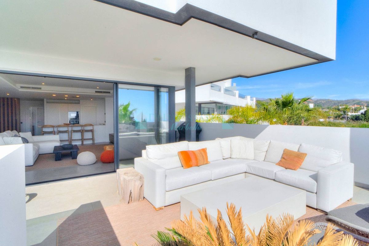 Penthouse for sale in Estepona