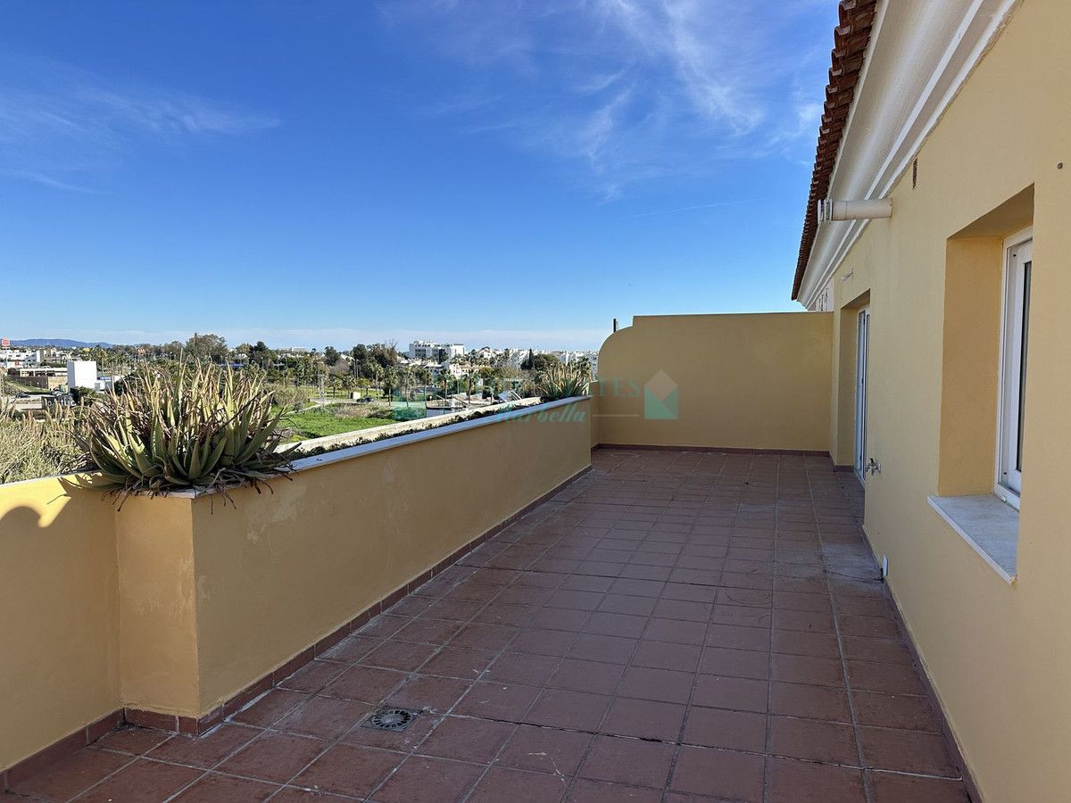Penthouse for sale in Estepona
