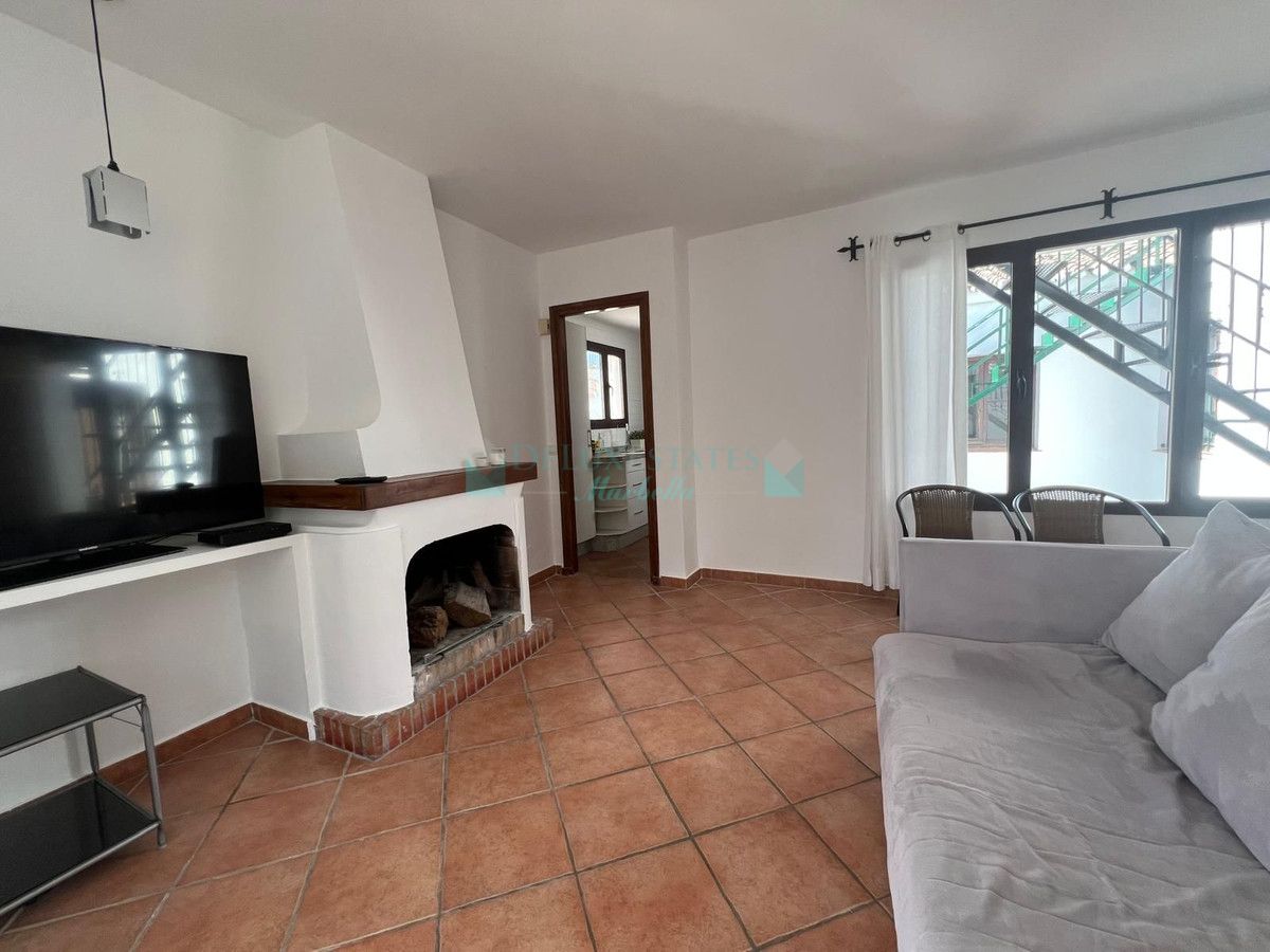 Penthouse for sale in El Paraiso, Estepona