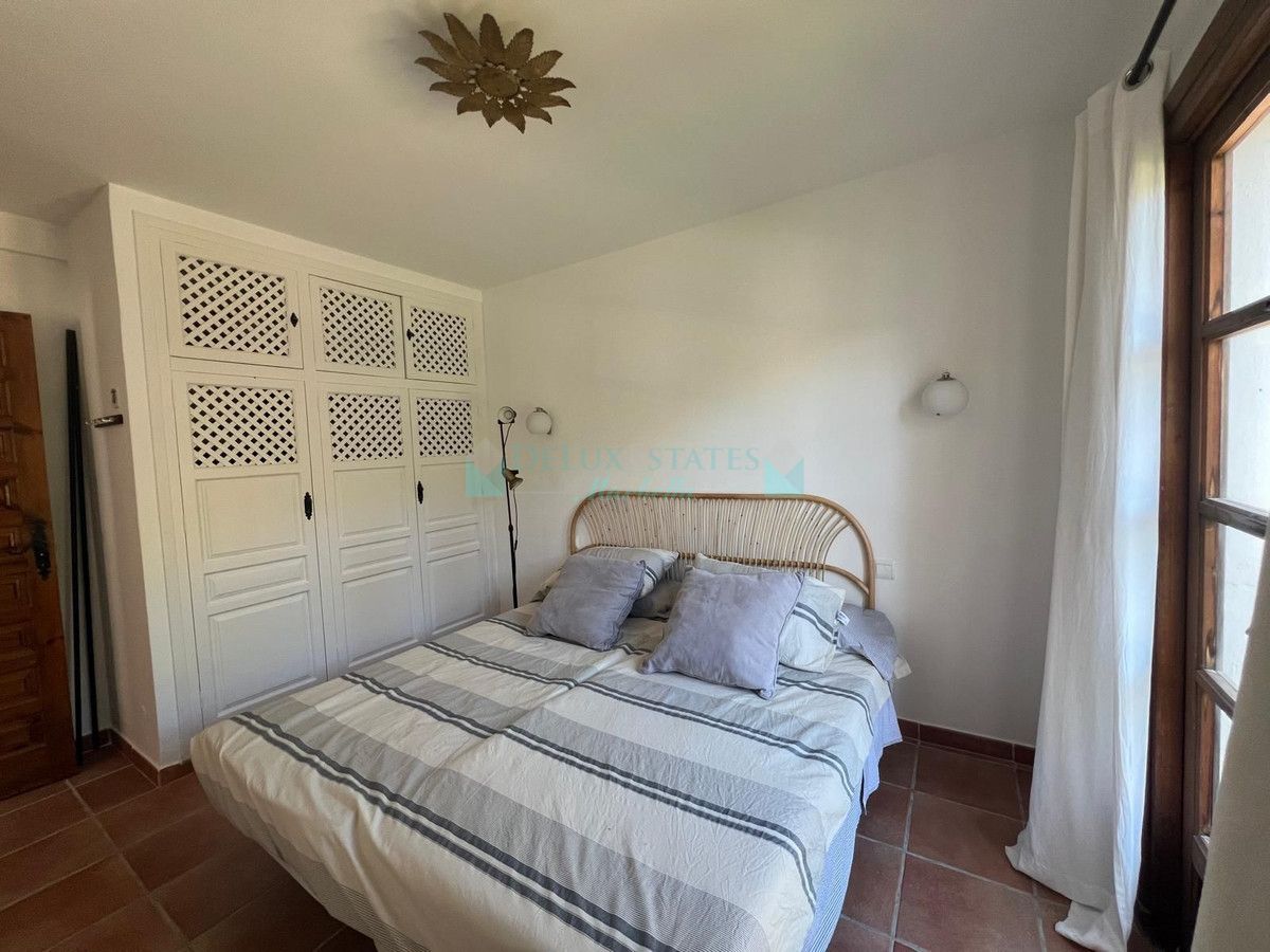 Penthouse for sale in El Paraiso, Estepona