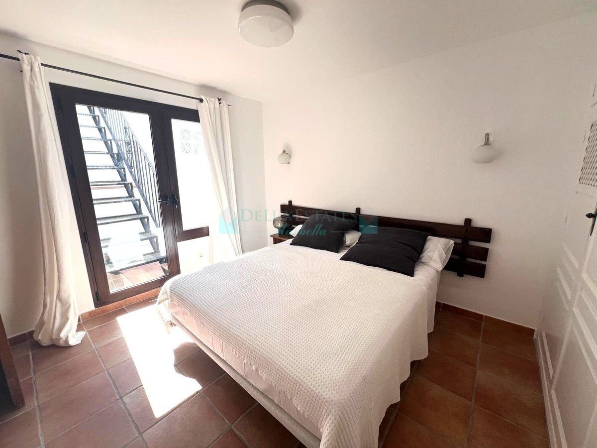 Penthouse for sale in El Paraiso, Estepona