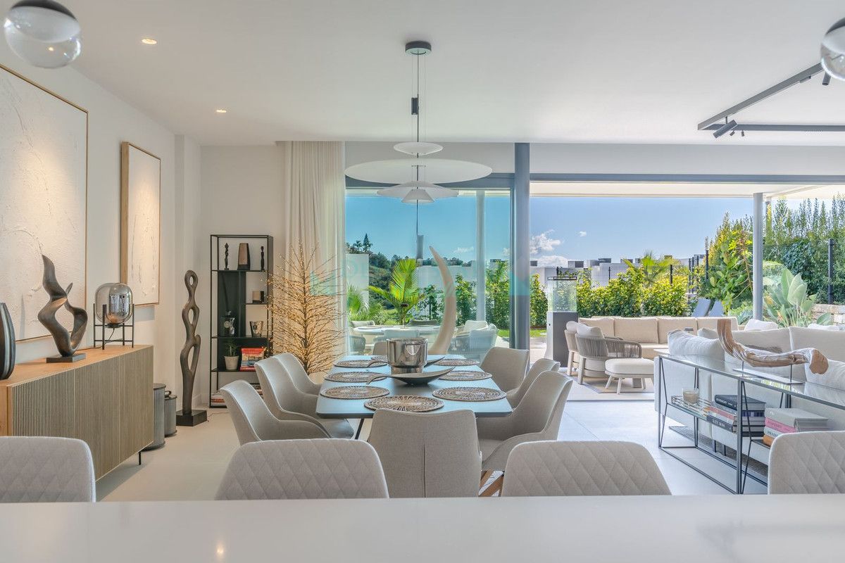 Semi Detached Villa for sale in Santa Clara, Marbella East