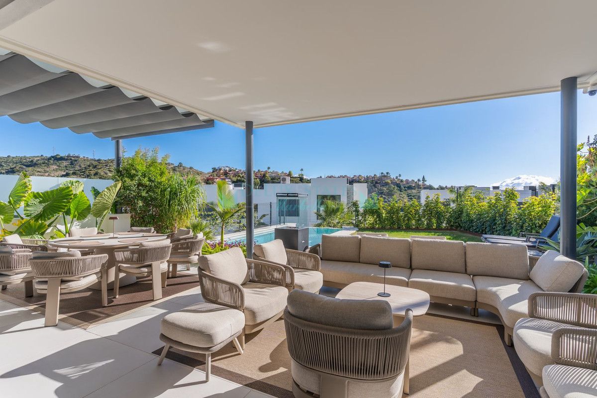 Semi Detached Villa for sale in Santa Clara, Marbella East