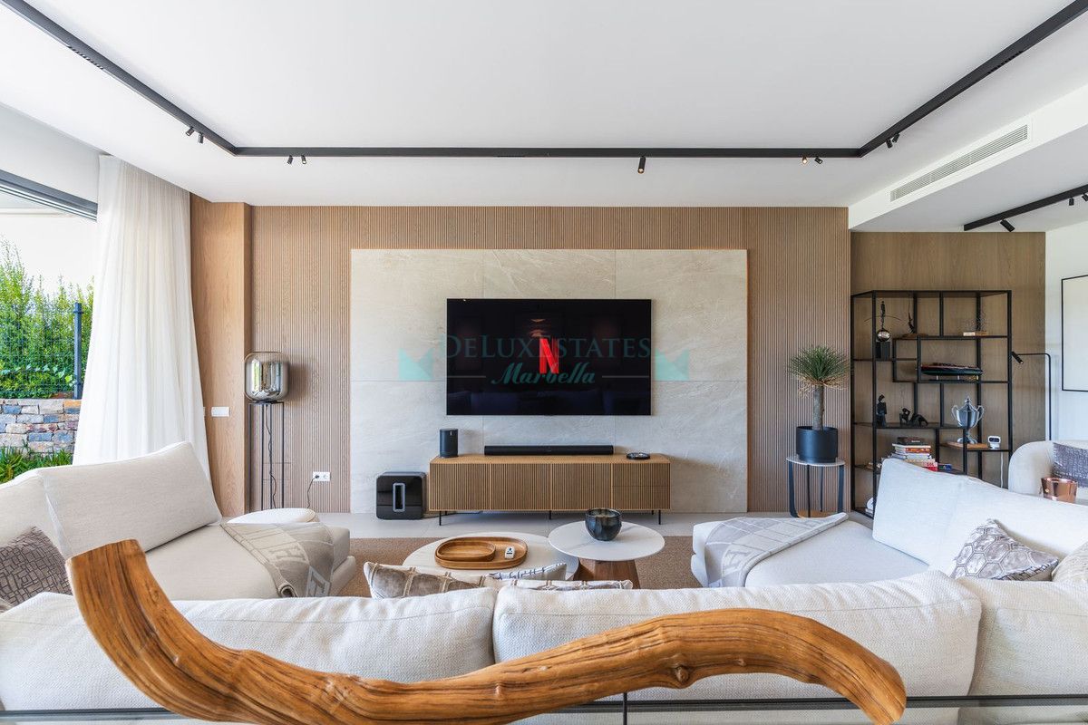 Semi Detached Villa for sale in Santa Clara, Marbella East