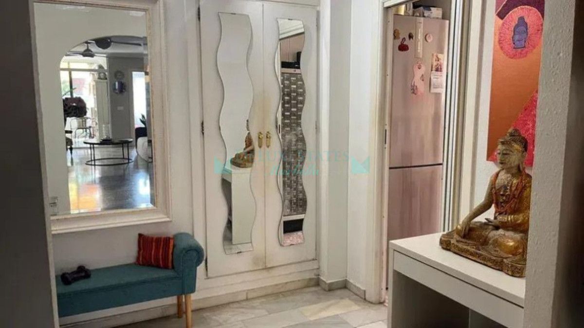 Apartment for sale in Nueva Andalucia