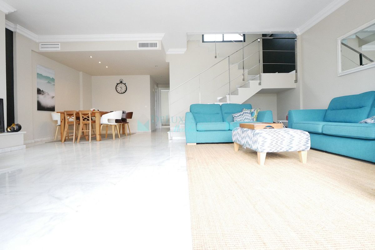 Town House for sale in La Mairena, Marbella East