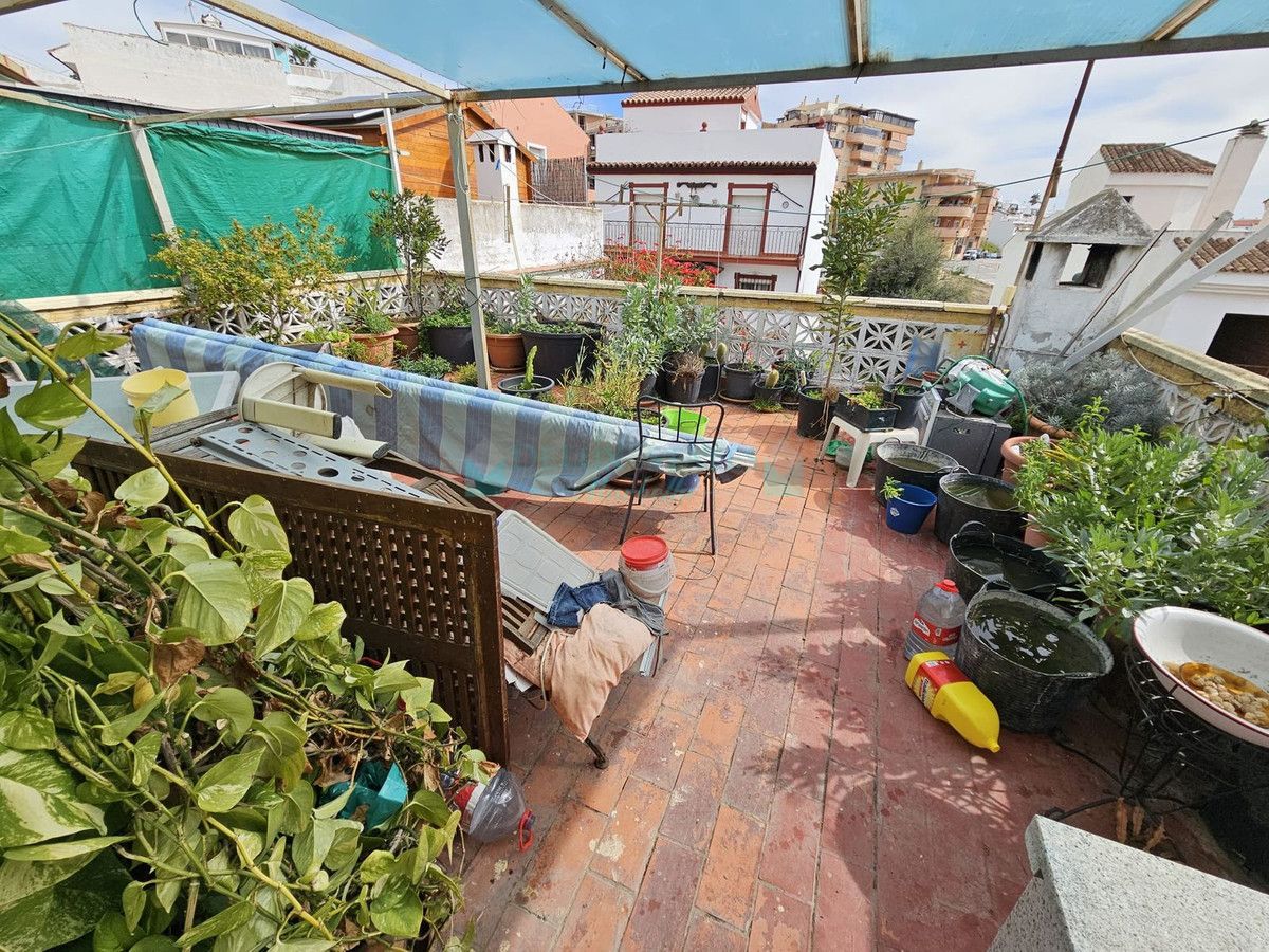Villa Pareada en venta en Estepona