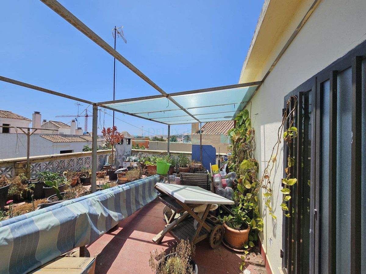 Villa Pareada en venta en Estepona