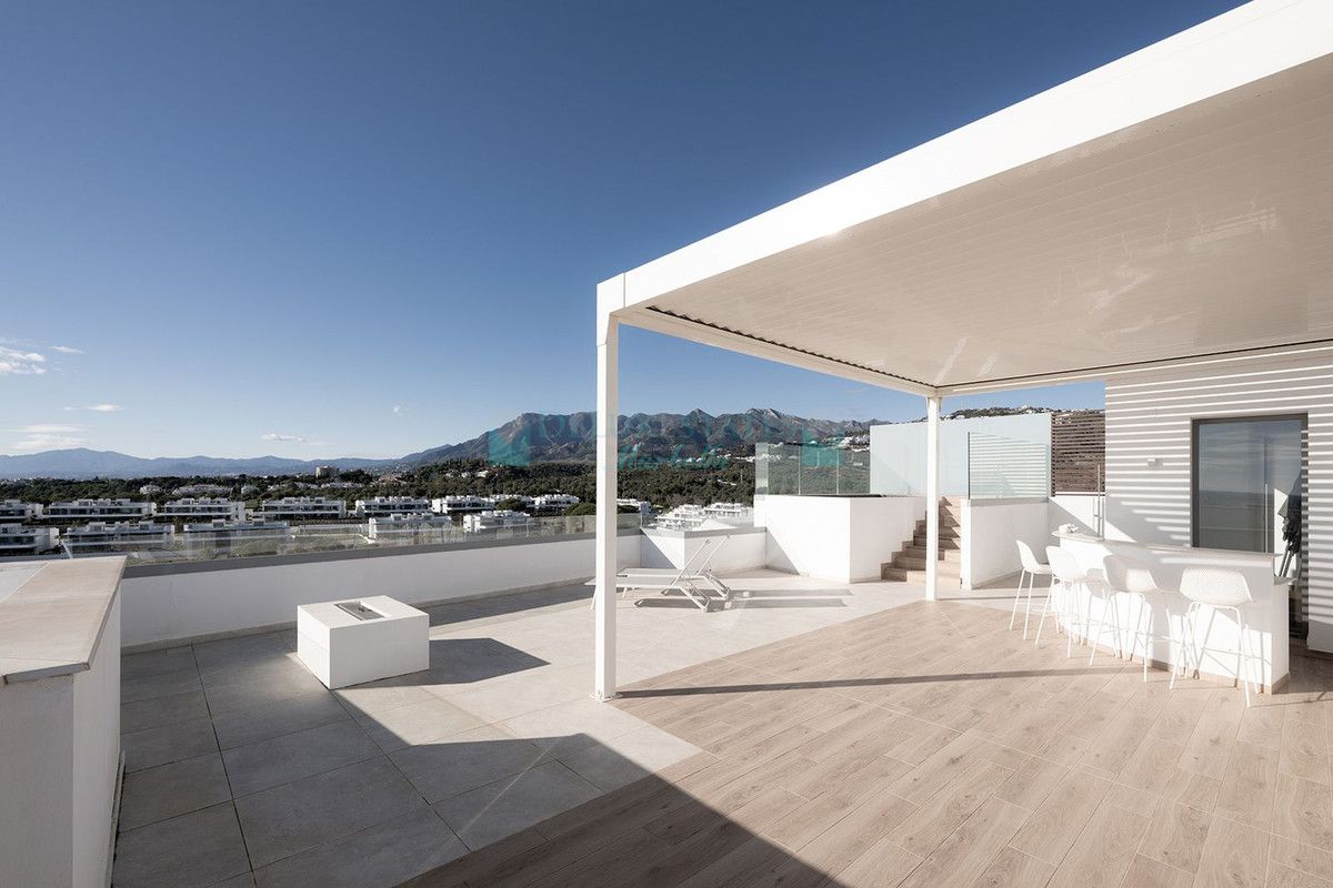 Penthouse for sale in Santa Clara, Marbella East