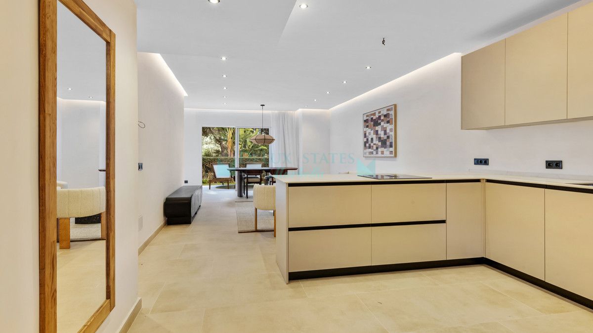 Apartment for sale in Nueva Andalucia