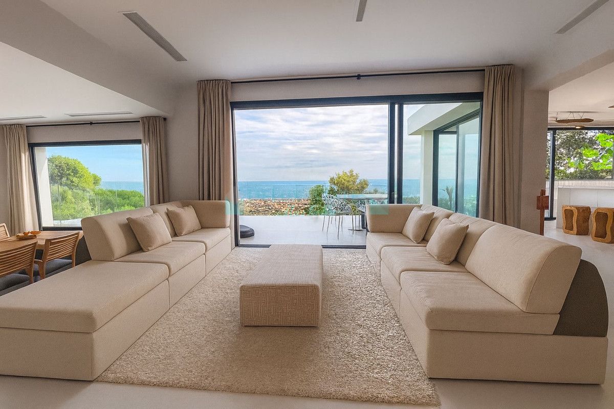 Villa for sale in Marbella