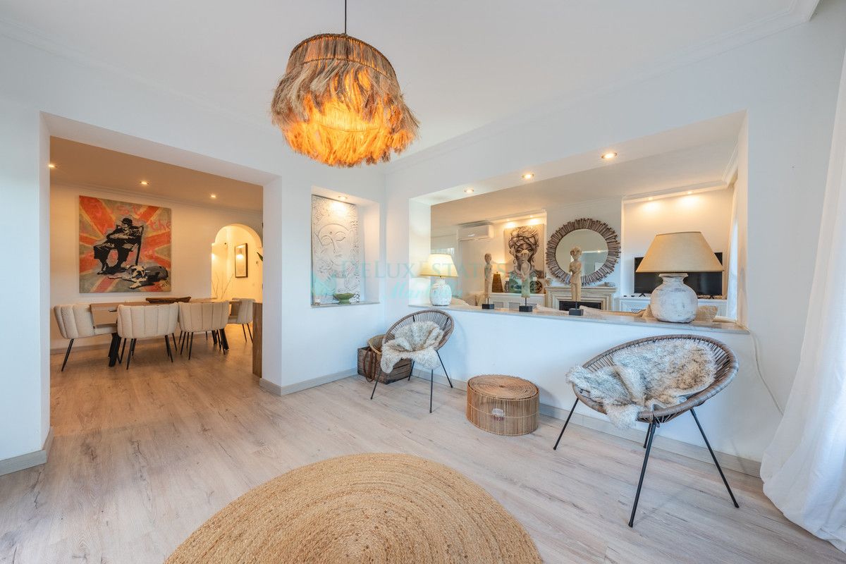 Villa Pareada en venta en Hacienda las Chapas, Marbella Este
