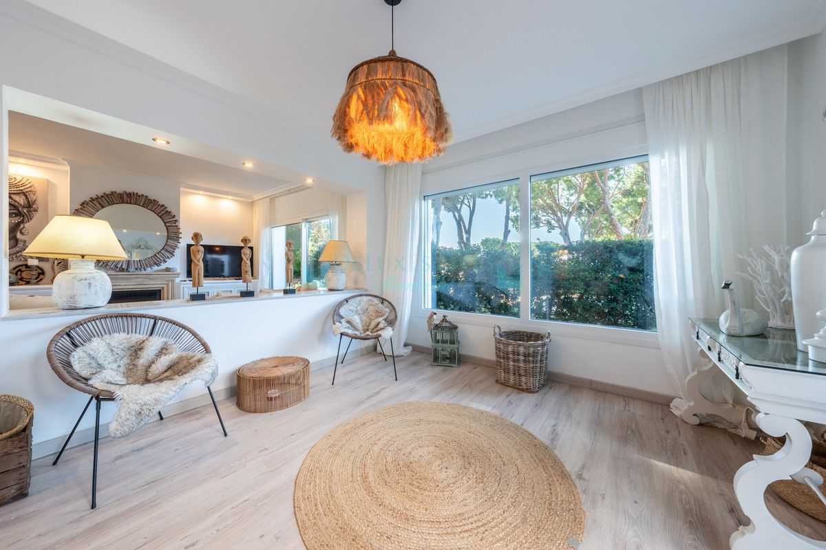 Villa Pareada en venta en Hacienda las Chapas, Marbella Este