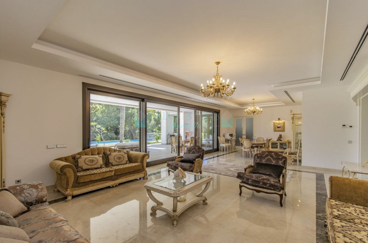 Villa en venta en Guadalmina Baja, San Pedro de Alcantara