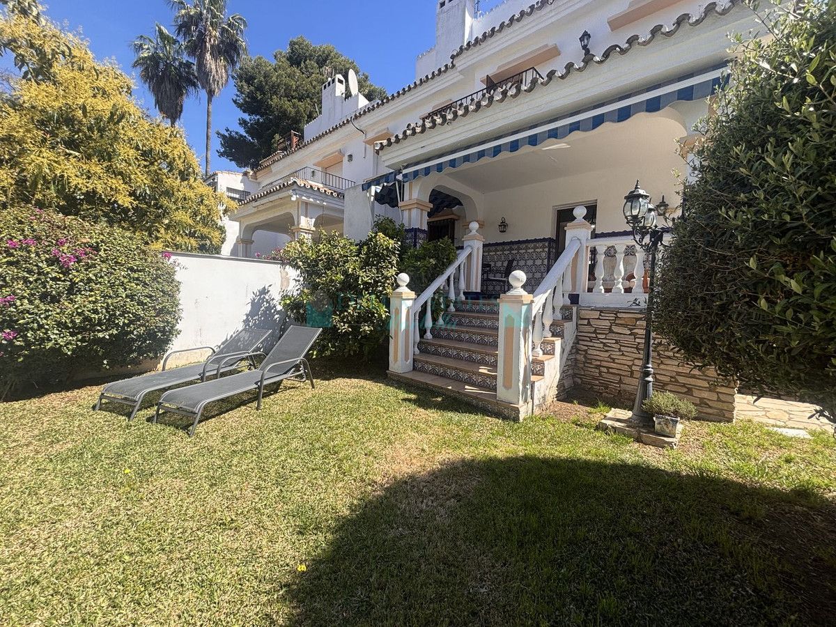 Semi Detached Villa for sale in Nueva Andalucia