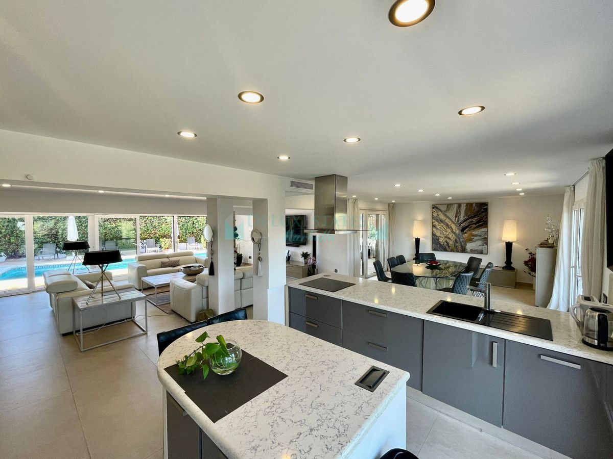 Villa for sale in San Pedro de Alcantara