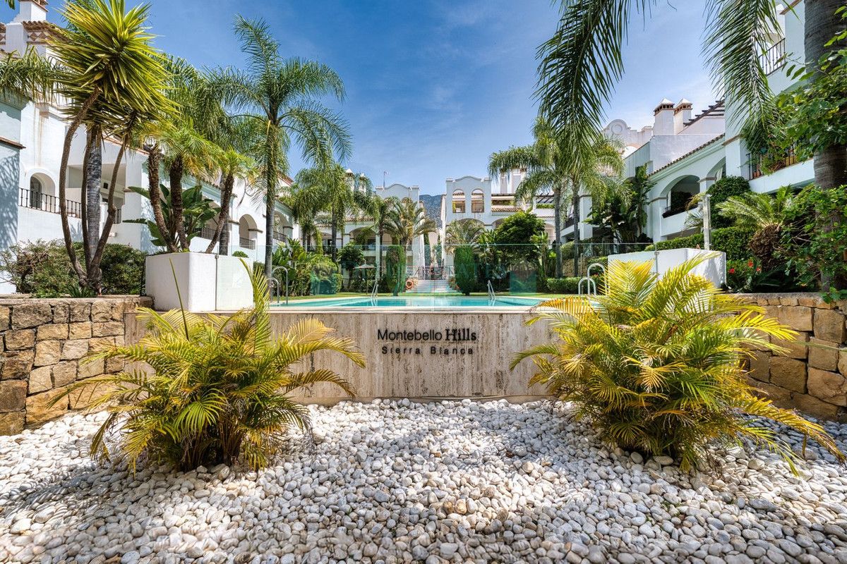 Apartment for sale in Nagüeles, Marbella Golden Mile