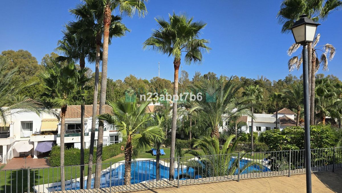 Apartamento Planta Baja en venta en Nueva Andalucia