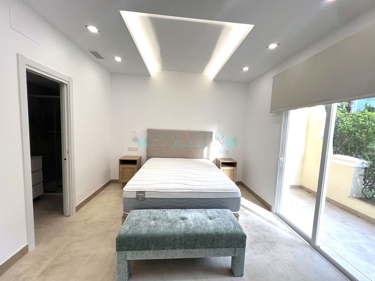 Ground Floor Apartment for sale in Marbella - Puerto Banus