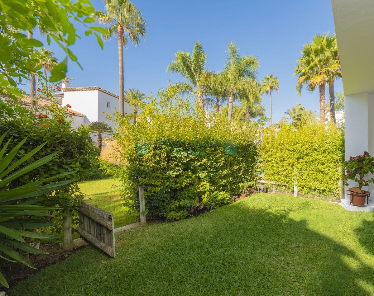 Town House for sale in Bahia de Marbella, Marbella East