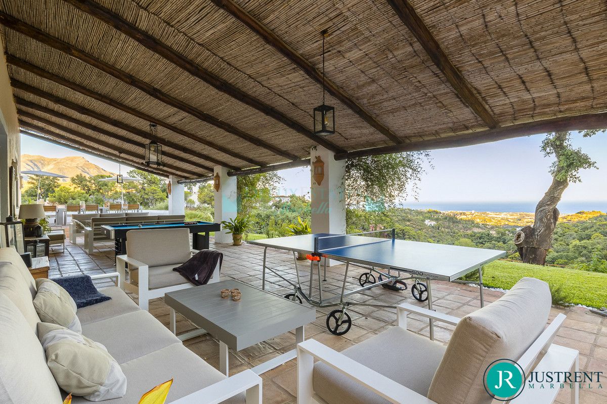 Villa for rent in Benahavis