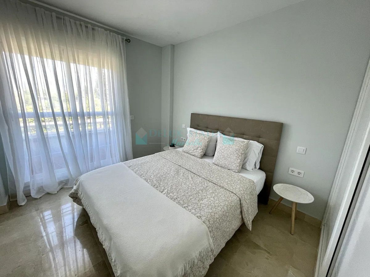 Penthouse for rent in Estepona
