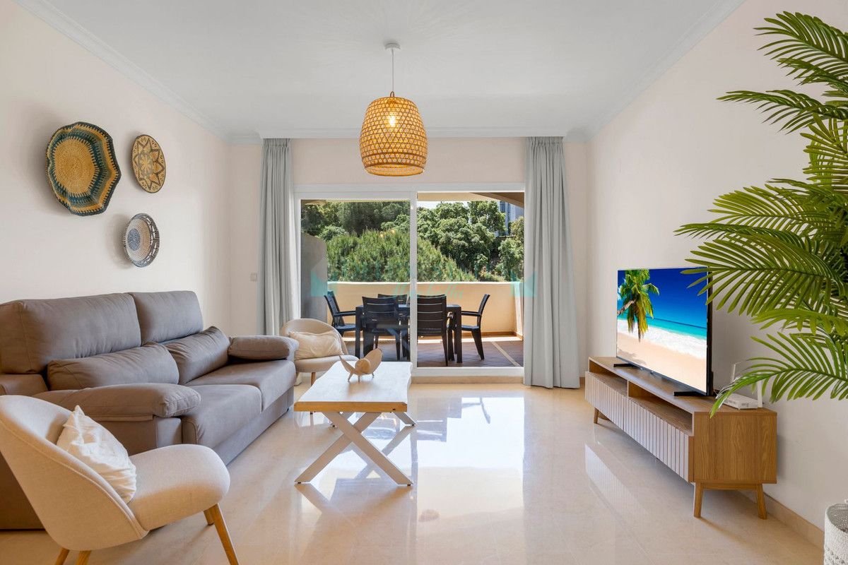 Apartamento en venta en Elviria, Marbella Este