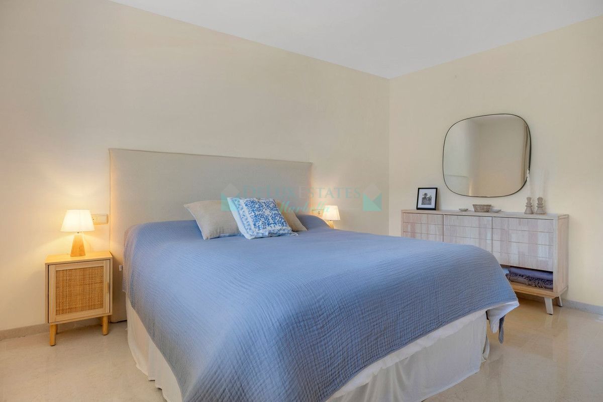 Apartamento en venta en Elviria, Marbella Este