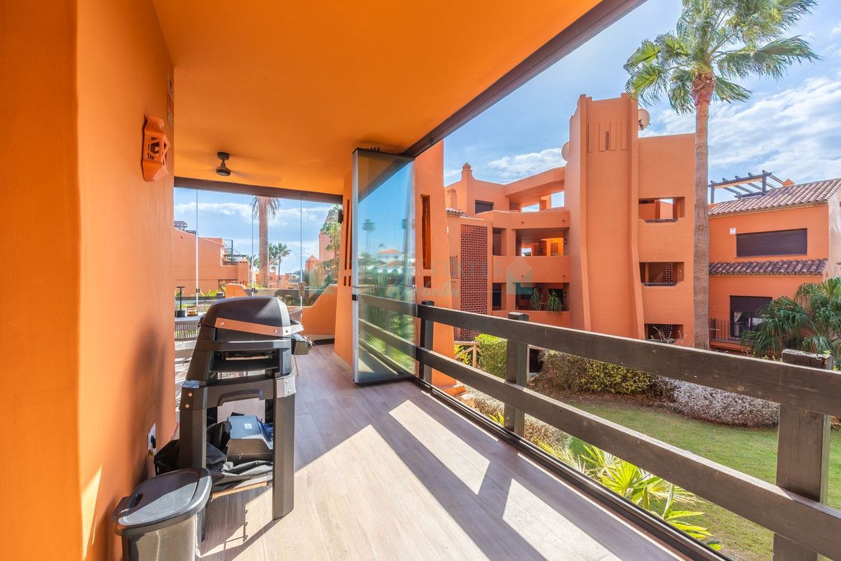 Ground Floor Apartment for sale in Estepona