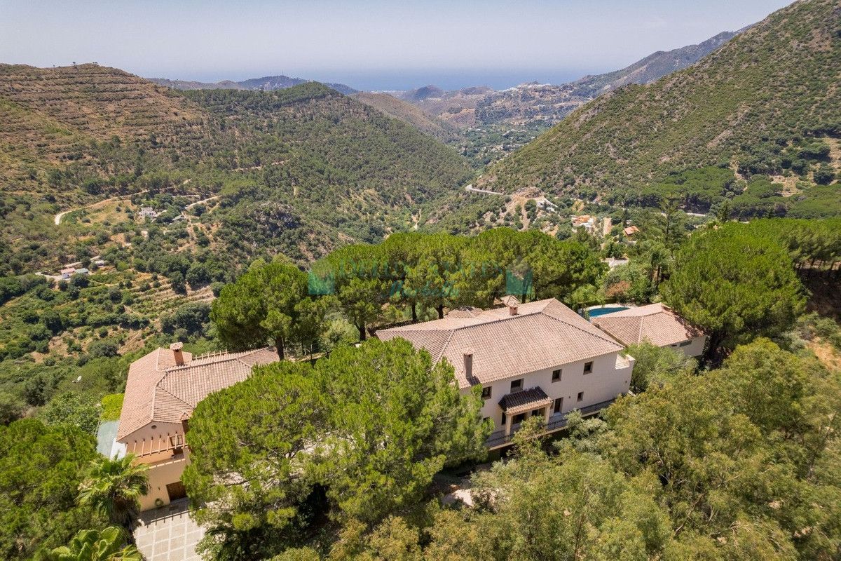 Villa for sale in Ojen
