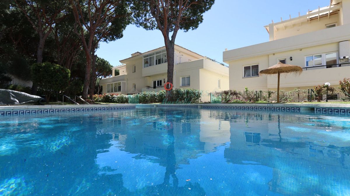 Ground Floor Apartment for sale in Artola, Marbella East