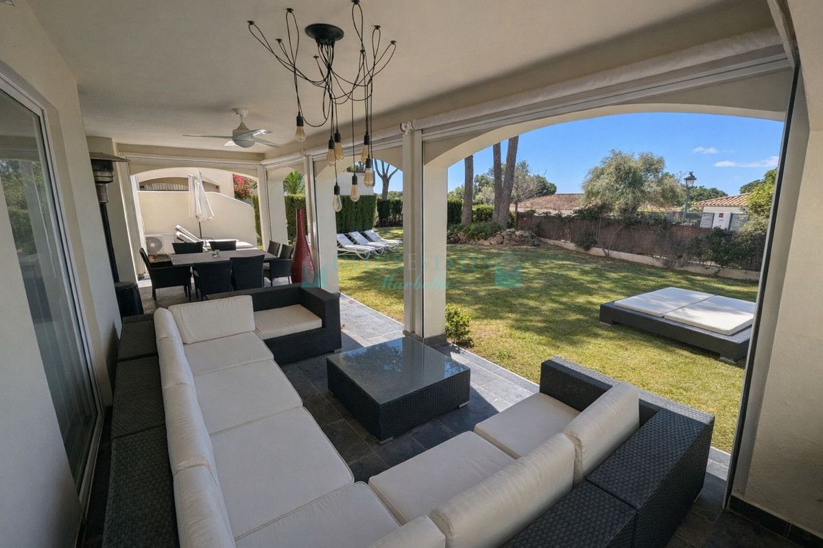 Ground Floor Apartment for sale in Artola, Marbella East