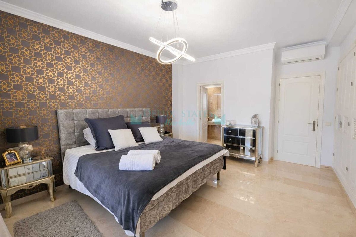 Ground Floor Apartment for sale in Artola, Marbella East