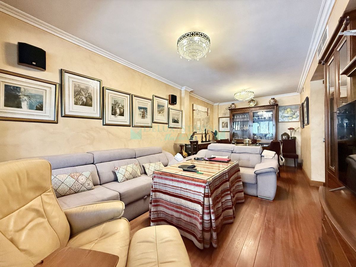 Semi Detached Villa for sale in Estepona