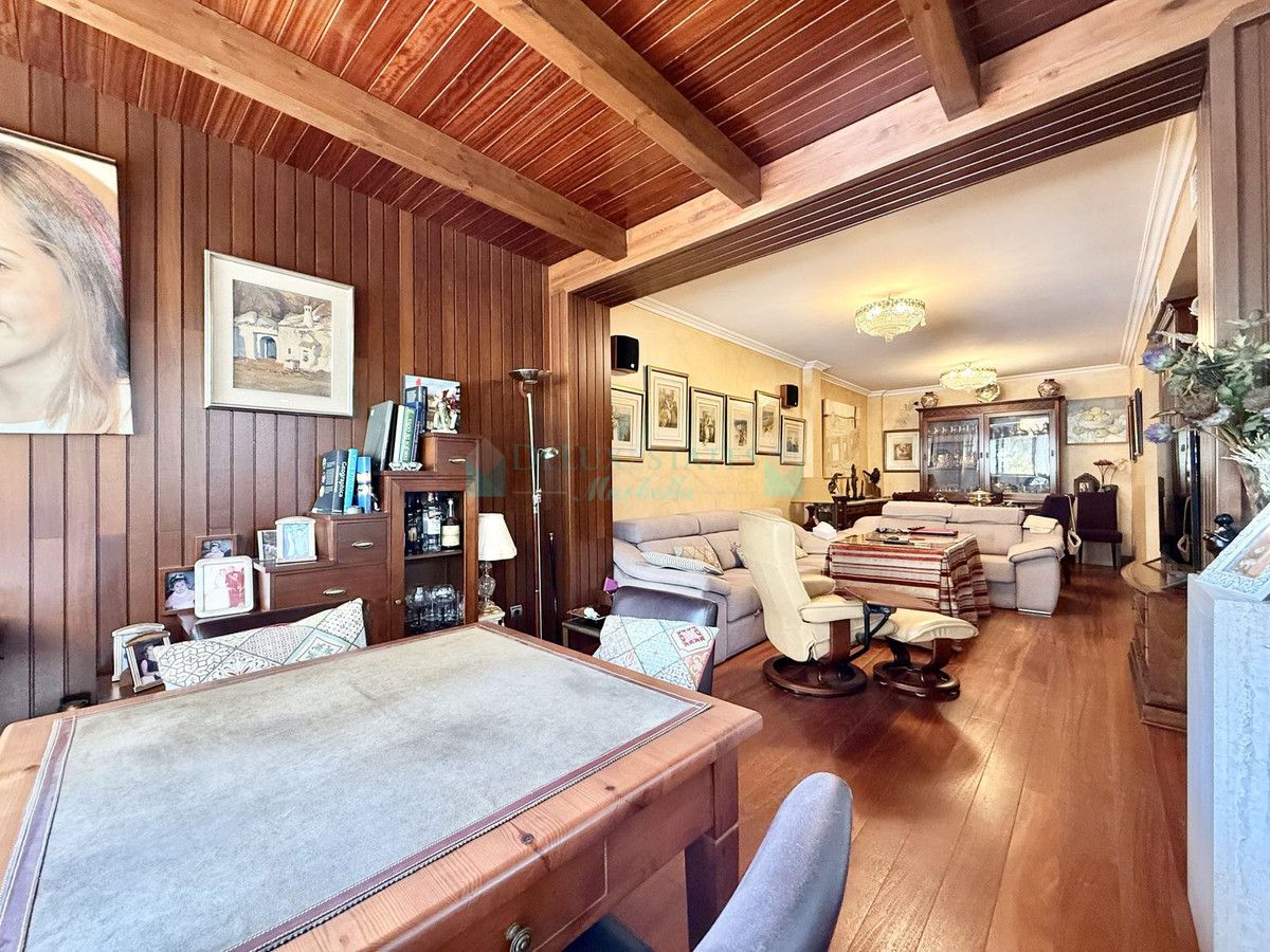 Semi Detached Villa for sale in Estepona