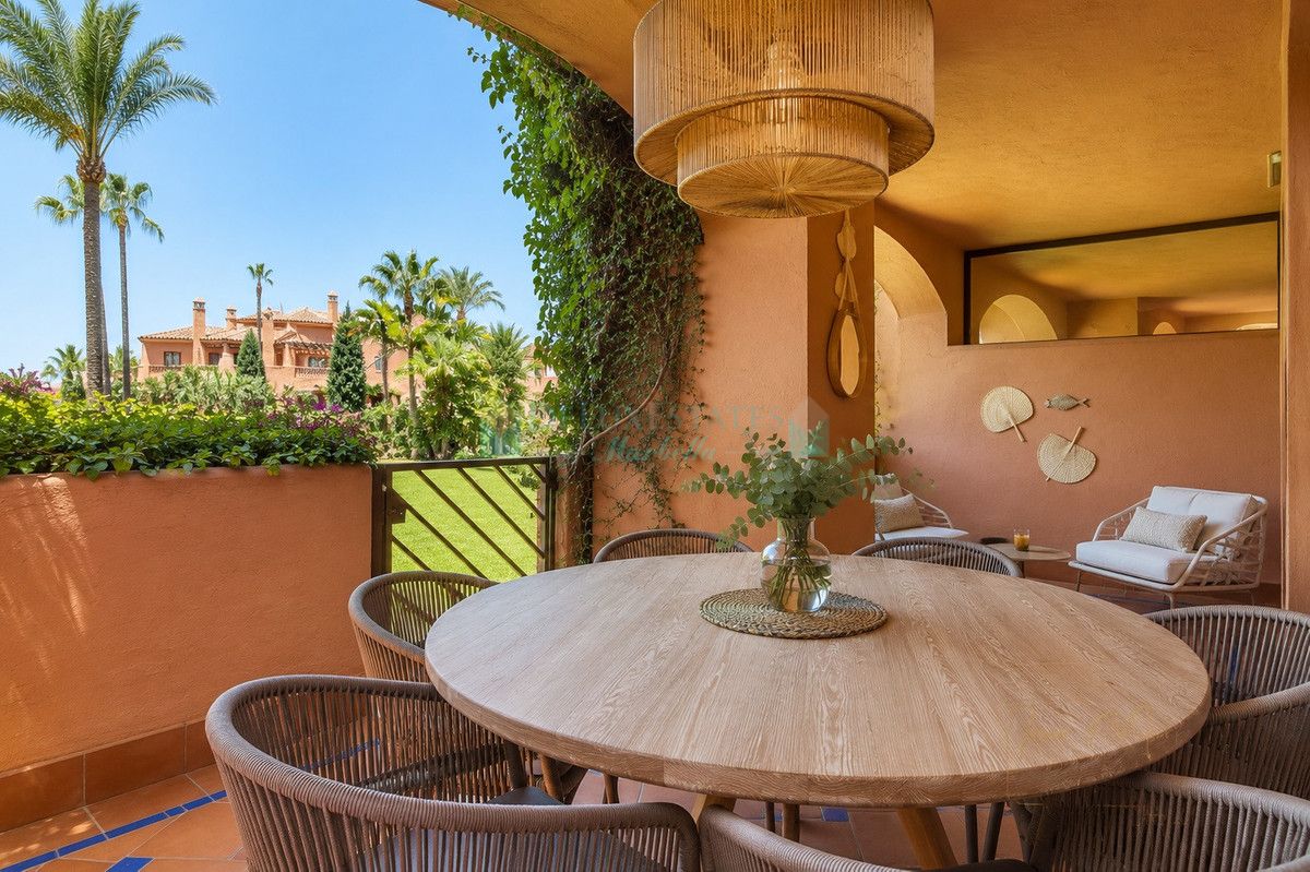 Apartment for rent in Hacienda del Sol, Estepona