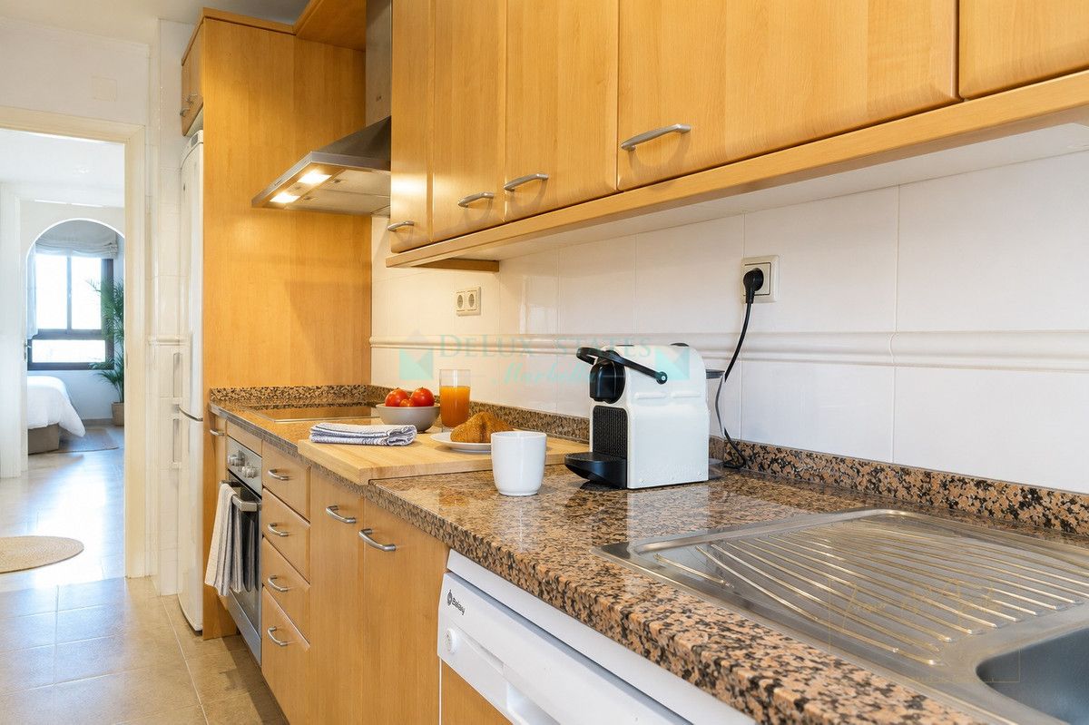 Apartment for rent in Hacienda del Sol, Estepona