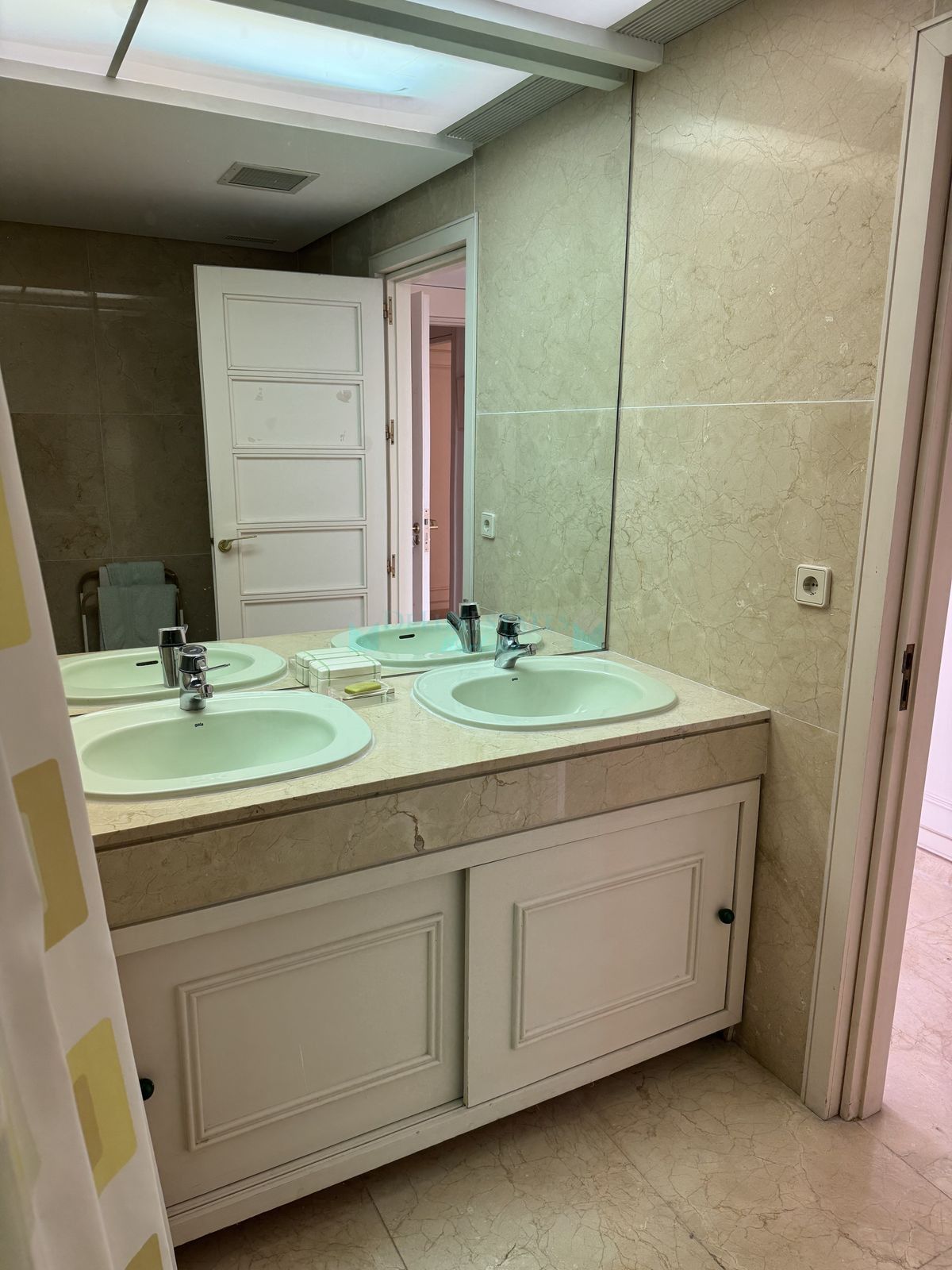 Villa Pareada en alquiler en Marbella