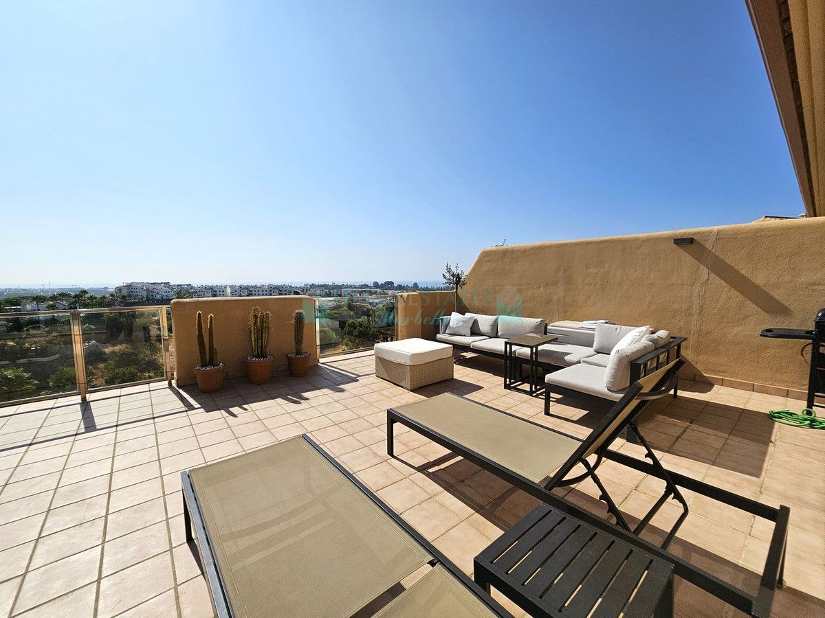 Penthouse for sale in Selwo, Estepona