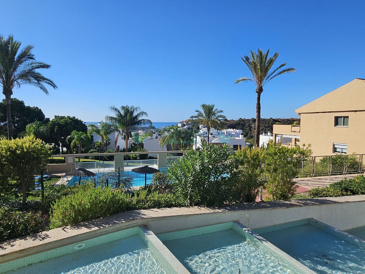 Penthouse for sale in Selwo, Estepona