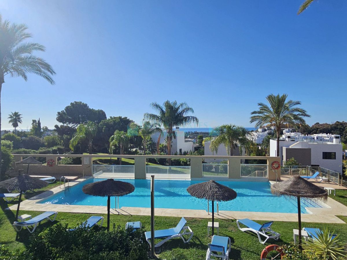Penthouse for sale in Selwo, Estepona